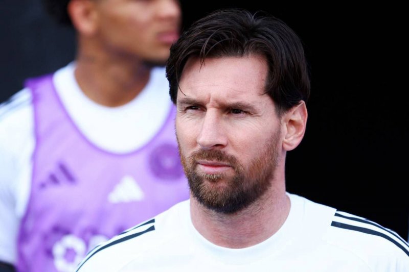 دلتنگی مسی برای پاپ فرانسیس فقید (عکس)