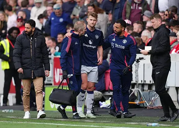 مدافع یونایتد نیامده دوباره مصدوم شد! (عکس)