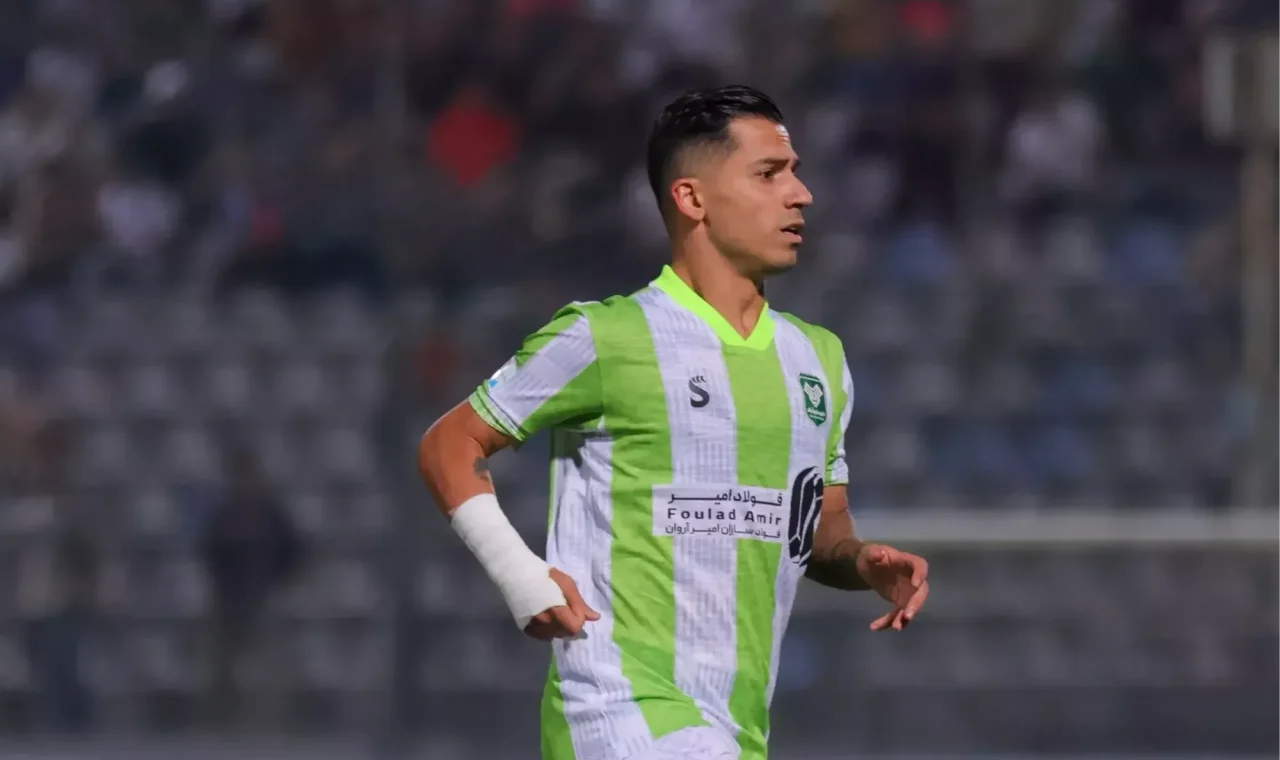 یک پرسپولیسی از بازی پرسپولیس خط خورد