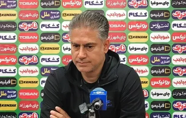 با حساب و کتاب او را گرفتیم؛/ توصیف جالب سرمربی فولاد از وحید امیری!