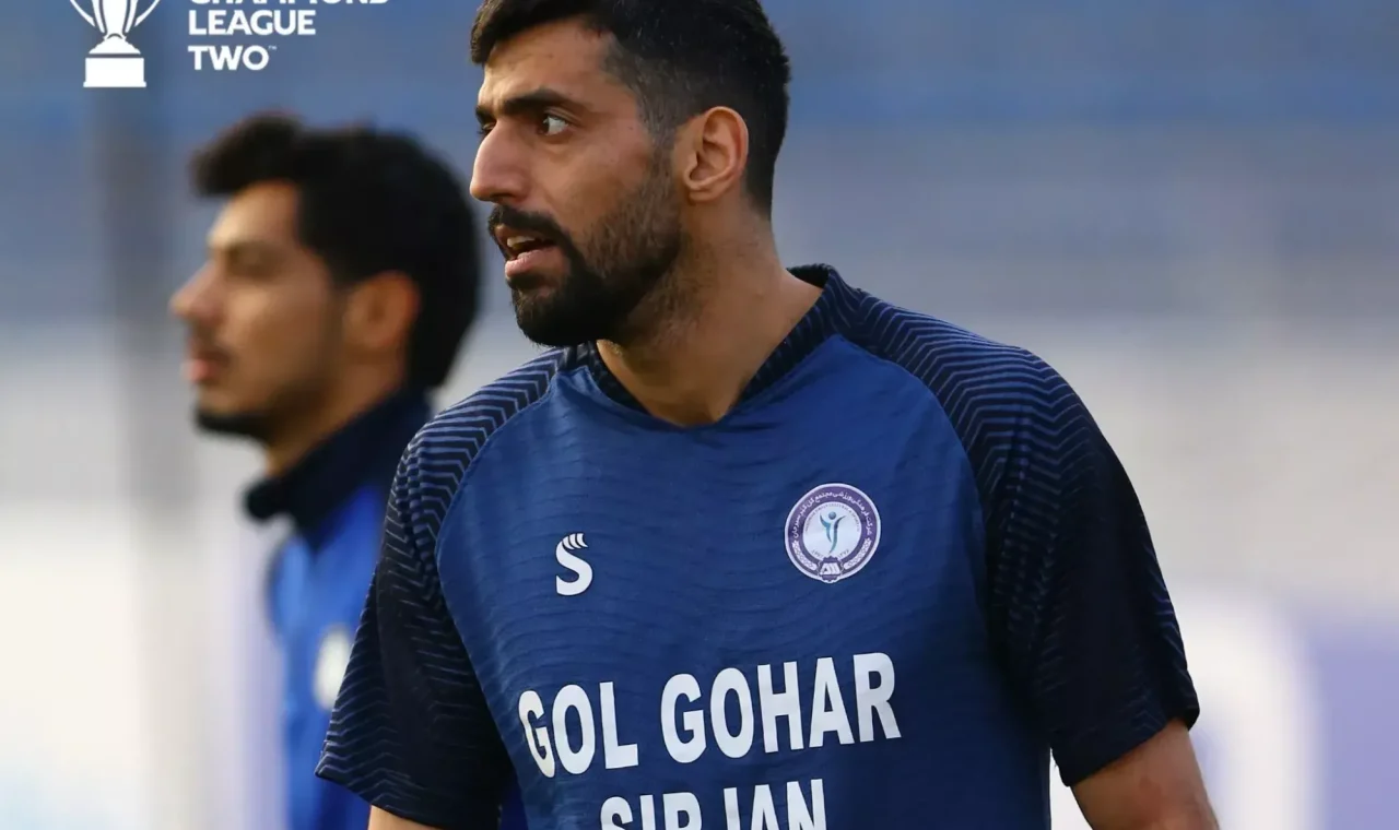 گرفتگی عضلانی زاهدی و تعویض اجباری:/ یک مصدوم دیگر روی دست مهدی رحمتی!